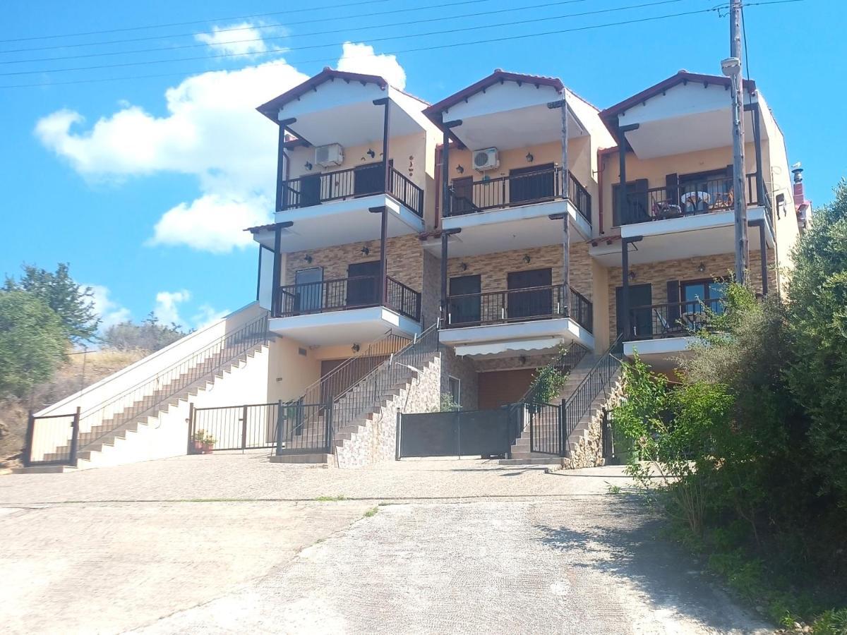 Μεζονετα Apartment Неа Рода Екстериор снимка