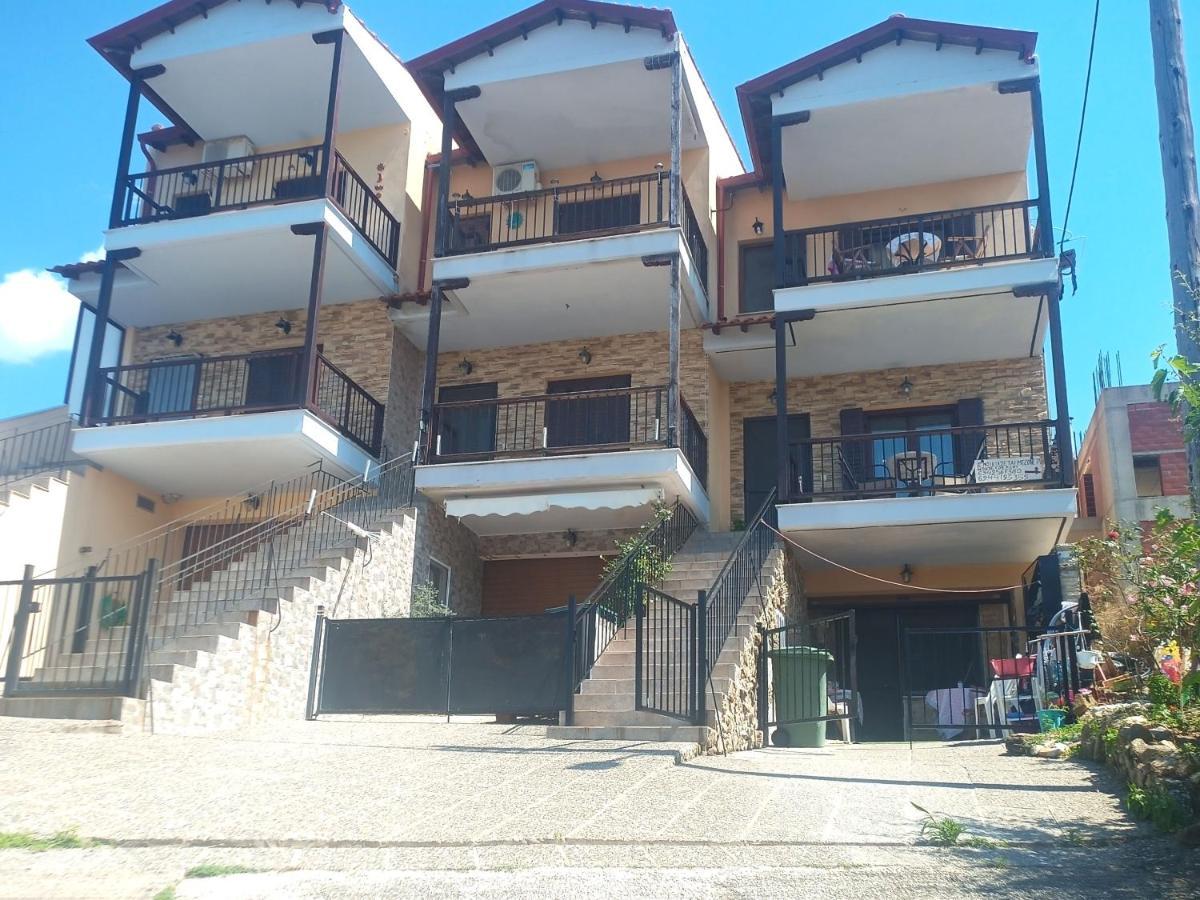 Μεζονετα Apartment Неа Рода Екстериор снимка