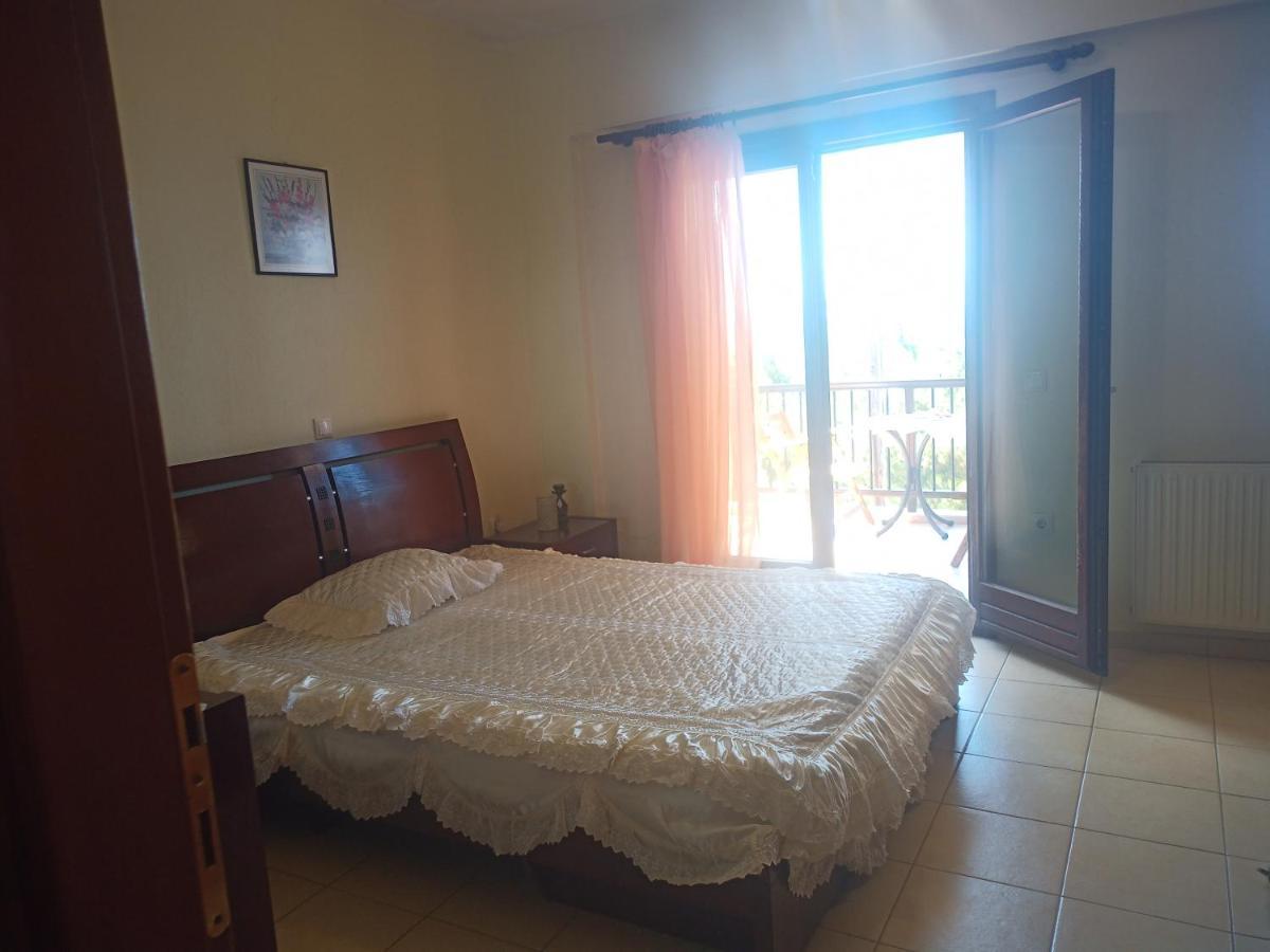 Μεζονετα Apartment Неа Рода Екстериор снимка