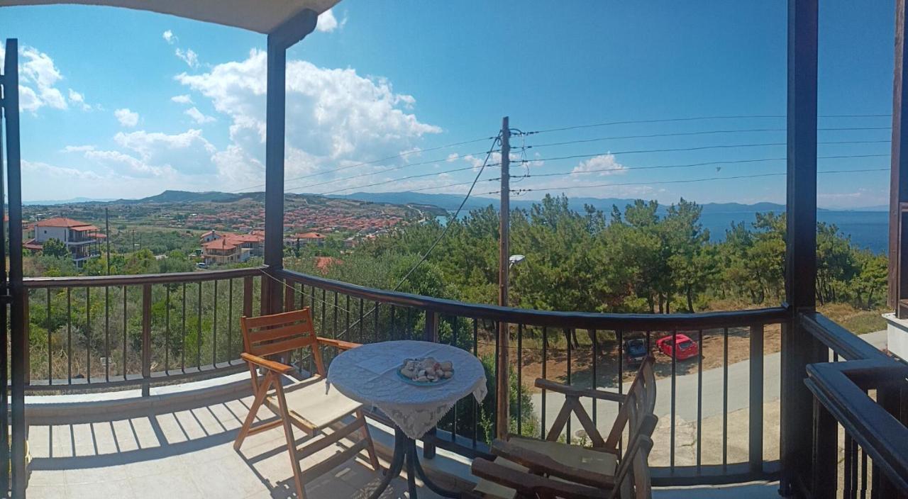 Μεζονετα Apartment Неа Рода Екстериор снимка