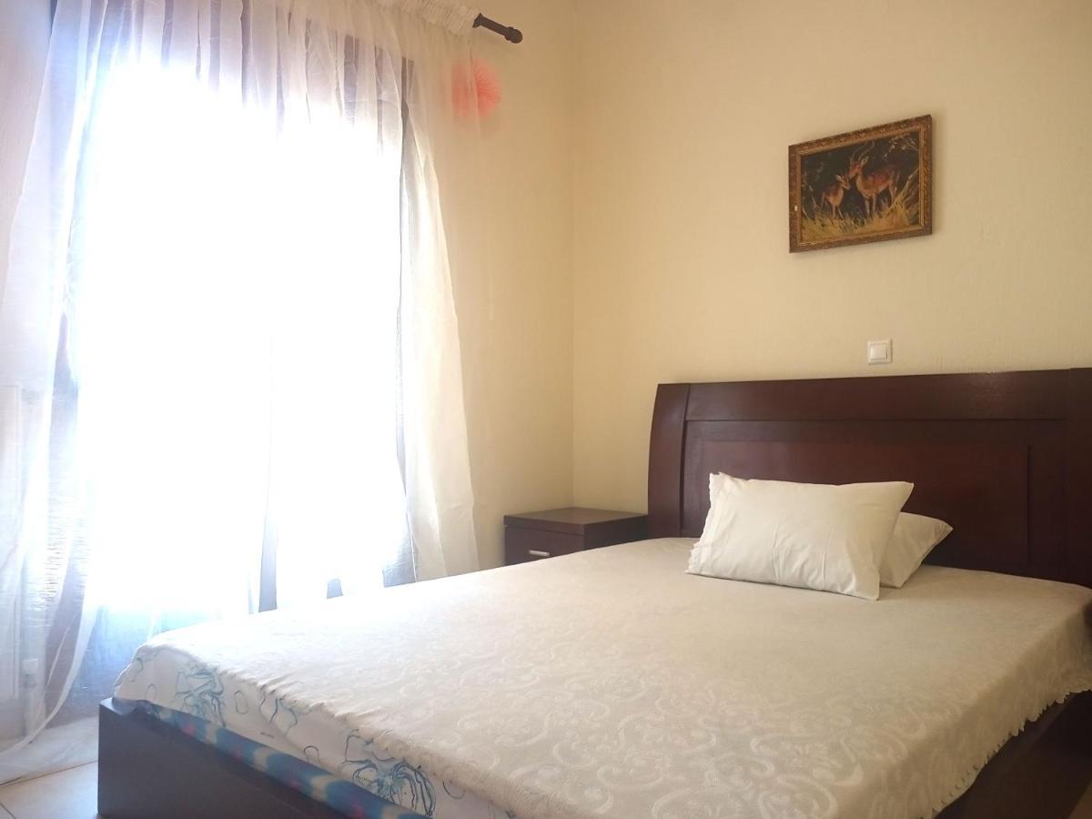 Μεζονετα Apartment Неа Рода Екстериор снимка
