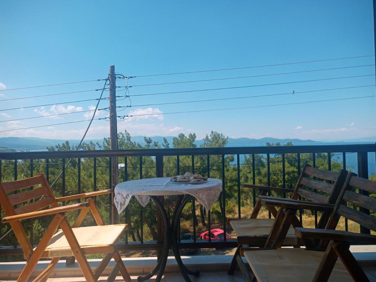Μεζονετα Apartment Неа Рода Екстериор снимка