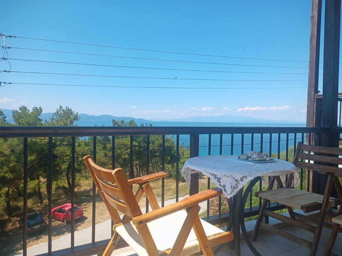 Μεζονετα Apartment Неа Рода Екстериор снимка