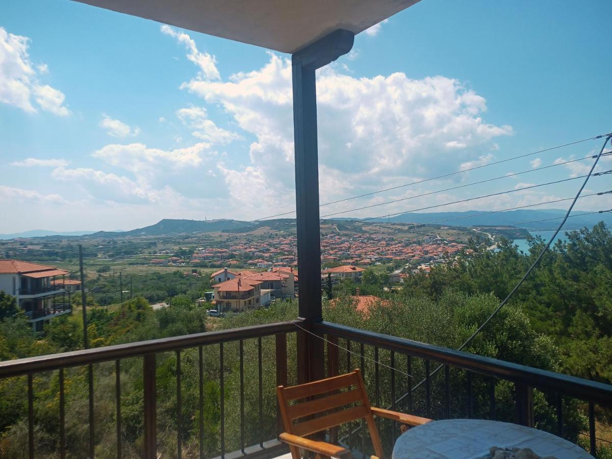 Μεζονετα Apartment Неа Рода Екстериор снимка